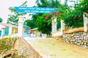 Điểm trường Chè Lếch - nơi tổ chức lớp học xóa mù chữ.