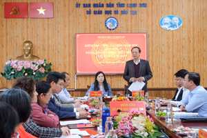 Đoàn công tác của Bộ GD&ĐT kiểm tra tình hình triển khai nhiệm vụ năm học, công tác khắc phục hậu quả thiên tai tại Lạng Sơn. 