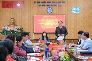 Đoàn công tác của Bộ GD&ĐT kiểm tra tình hình triển khai nhiệm vụ năm học, công tác khắc phục hậu quả thiên tai tại Lạng Sơn.