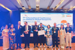 Công viên địa chất Toàn cầu UNESCO Non nước Cao Bằng nhận giải thưởng “Mô hình hoạt động hiệu quả của Mạng lưới Công viên địa chất toàn cầu UNESCO”.