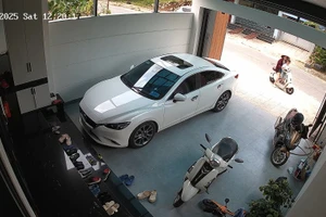 Cháu V.K.N. được một người phụ nữ tốt bụng đưa về nhà sau khi thấy cháu đi lạc ngoài đường.