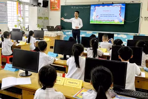 Học sinh trường Tiểu học Chi Lăng (phường Lương Văn Tri, tỉnh Lạng Sơn) được quan tâm trang bị kỹ năng công dân số.