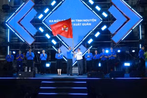 Phát động chương trình tình nguyện.