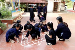 Trường nội trú, bán trú góp phần quan trọng đảm bảo chất lượng giáo dục cho vùng khó khăn.