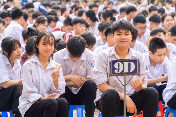 Các em học sinh lớp 9, Trường THCS Thanh Xuân (Nội Bài, Hà Nội). 