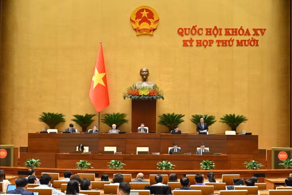 Quốc hội khóa XV họp vào chiều 2/12. Ảnh: Cổng TTĐT Quốc hội. 
