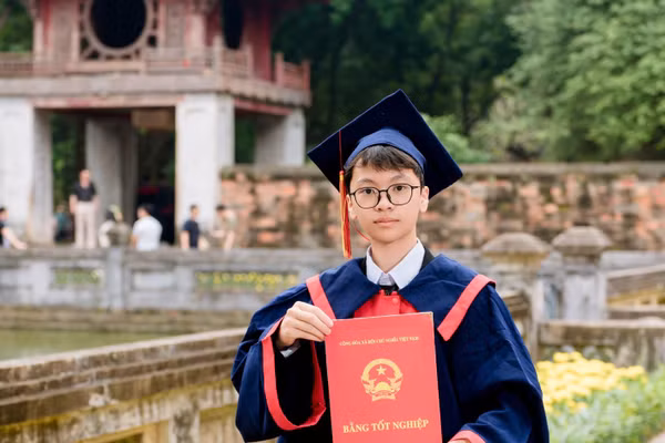 Nguyễn Đức Minh sở hữu thành tích học tập nổi bật. 