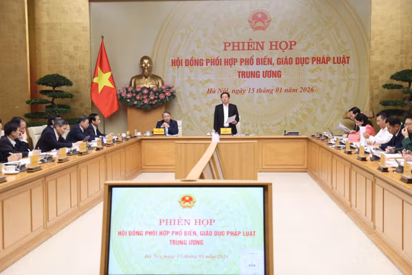 Phó Thủ tướng Hồ Quốc Dũng chủ trì phiên họp sáng 15/1. Ảnh: Báo Chính phủ.