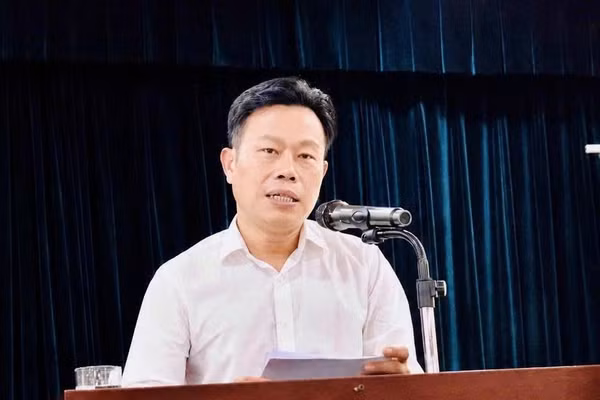 Thứ trưởng Bộ GD&ĐT Lê Quân phát biểu chỉ đạo tại Hội nghị. 