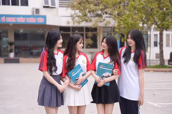 Sinh viên Học viện Tài chính tại trụ sở chính số 58 phố Lê Văn Hiến, phường Đông Ngạc, Hà Nội.