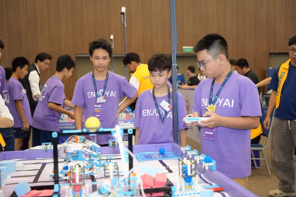 Học sinh Trường THCS Trưng Vương tham gia Cuộc thi Enjoy AI Asian Open 2026. Ảnh: NTCC.