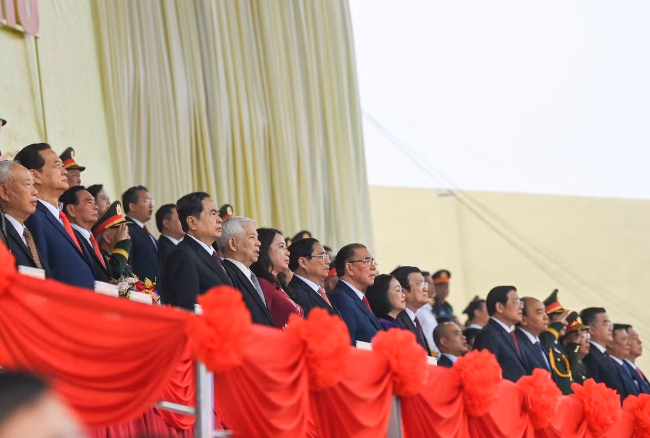 Lãnh đạo Đảng và Nhà nước dự lễ kỷ niệm. Lãnh đạo Đảng và Nhà nước dự lễ kỷ niệm.