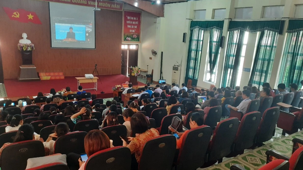 Điểm cầu trực tuyến tại trường CĐSP Điện Biên (Ảnh: Lường Hoa).