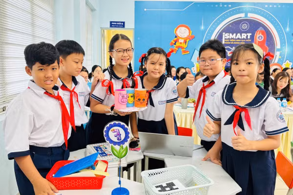 Giờ học của học sinh Trường Tiểu học Thuận Kiều (phường Đông Hưng Thuận, TPHCM).