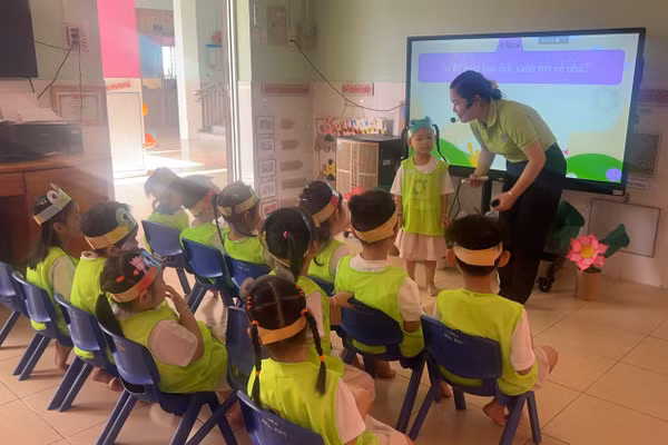 Giờ học của trẻ Trường mầm non Trạng Nguyên (phường Phú Thọ Hòa).