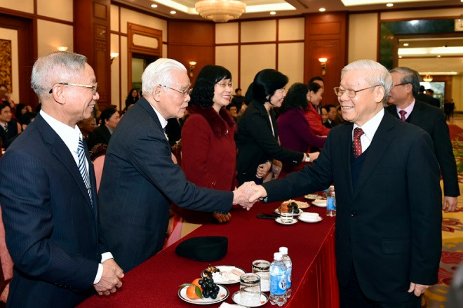 Tổng Bí thư Nguyễn Phú Trọng gặp mặt các trí thức, văn nghệ sĩ. Ảnh: VGP Tổng Bí thư Nguyễn Phú Trọng gặp mặt các trí thức, văn nghệ sĩ. Ảnh: VGP