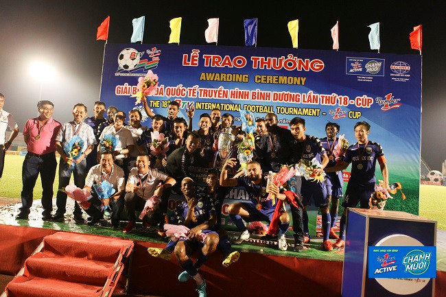 Câu lạc bộ B.Bình Dương đã giành chức vô địch Giải Bóng đá quốc tế truyền hình Bình Dương - Cúp Number 1 lần thứ 18. Câu lạc bộ B.Bình Dương đã giành chức vô địch Giải Bóng đá quốc tế truyền hình Bình Dương - Cúp Number 1 lần thứ 18.