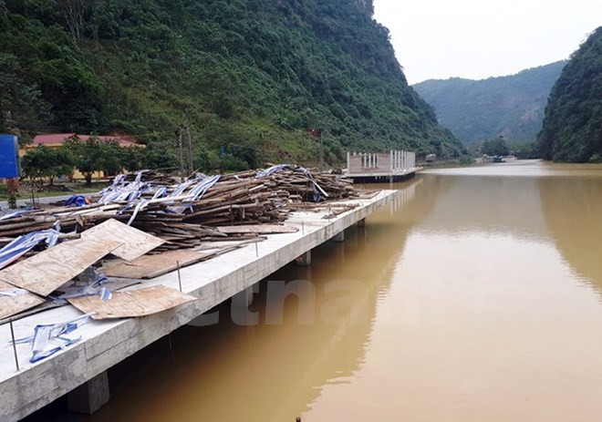 Nhà máy thủy điện Sông Miện 6 đã vận hành phát điện nhưng vẫn chưa có giấy phép khai thác nước mặt theo quy định. (Ảnh: H.V/Vietnam+)