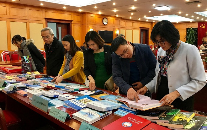 Các ấn phẩm của Nhà xuất bản khoa học và kỹ thuật Các ấn phẩm của Nhà xuất bản khoa học và kỹ thuật