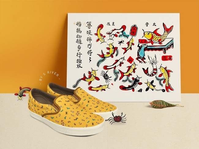 Đôi Giày Vàng lấy hoạ tiết từ tranh Hàng Trống “Trê Cóc” Đôi Giày Vàng lấy hoạ tiết từ tranh Hàng Trống “Trê Cóc”