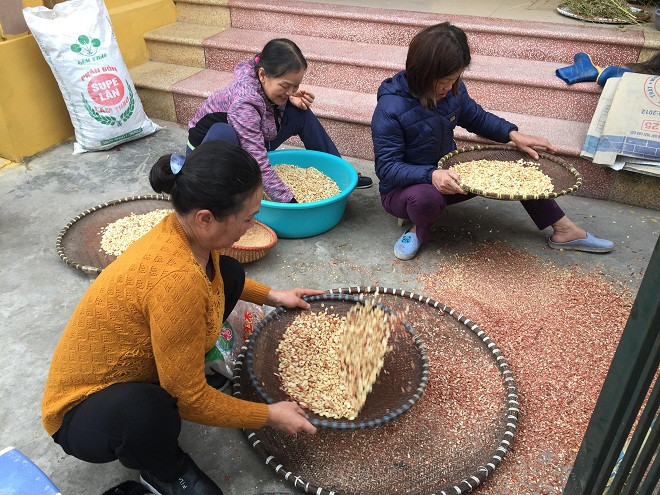 Những món ăn tự tay nhà làm mang đậm hương vị quê hương được nhiều người đặt hàng qua mạng. Ảnh: BY Những món ăn tự tay nhà làm mang đậm hương vị quê hương được nhiều người đặt hàng qua mạng. Ảnh: BY