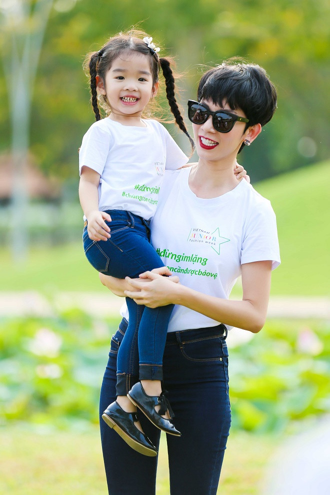 Siêu mẫu Xuân Lan và con gái