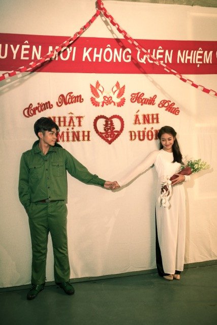 Ảnh cưới phong cách “một túp lều tranh hai quả tim vàng”