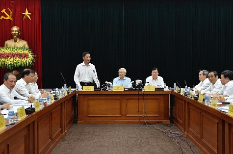 Bộ trưởng Bộ Công Thương Trần Tuấn Anh báo cáo tại buổi làm việc - Ảnh: VGP Bộ trưởng Bộ Công Thương Trần Tuấn Anh báo cáo tại buổi làm việc - Ảnh: VGP