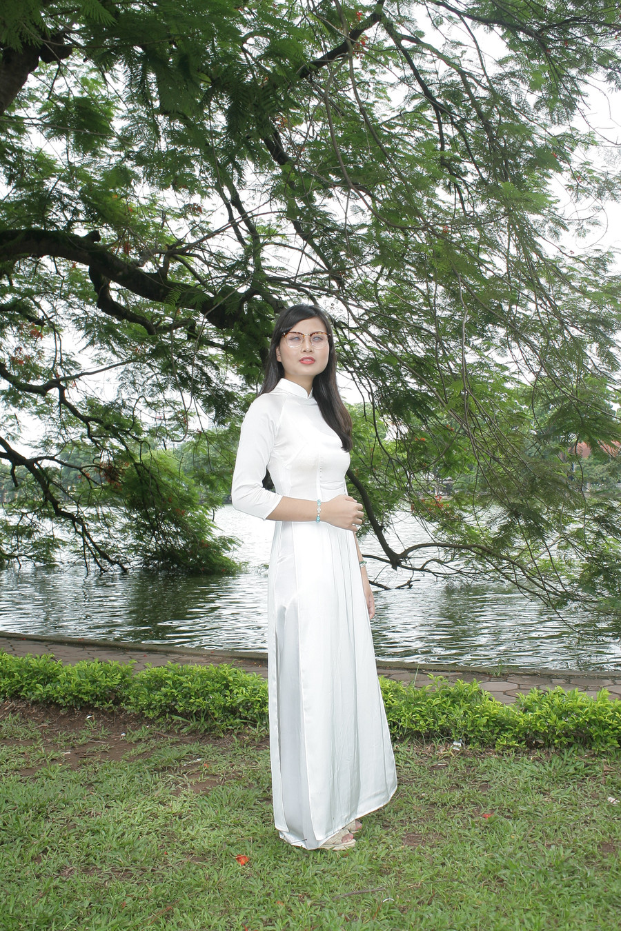 Sinh viên Nguyễn Thị Thanh Sinh viên Nguyễn Thị Thanh