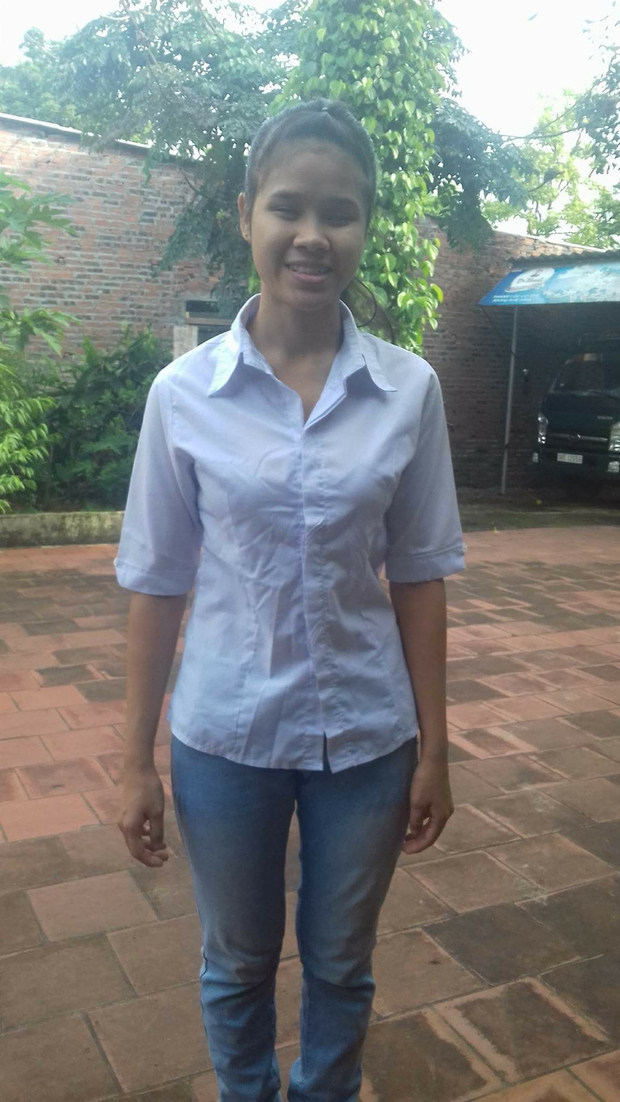 Sinh viên Vũ Thị Thư Sinh viên Vũ Thị Thư