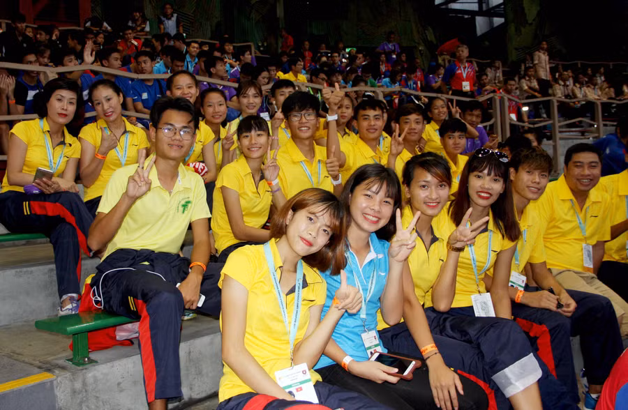 Đoàn thể thao học sinh Việt Nam tại lễ bế mạc