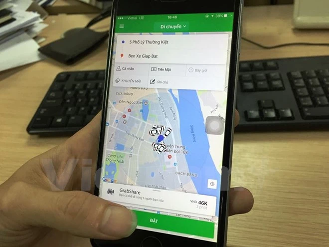 Dịch vụ đi chung xe GrabShare của Grab.