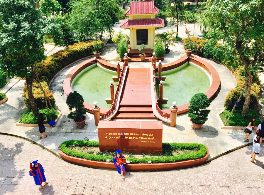 Học viện quản lý giáo dục