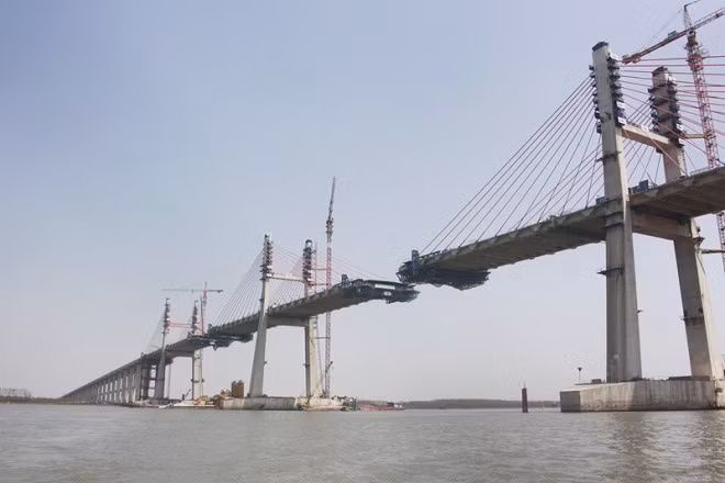 Cầu Bạch Đằng sẽ hợp long vào ngày 30/4/2018