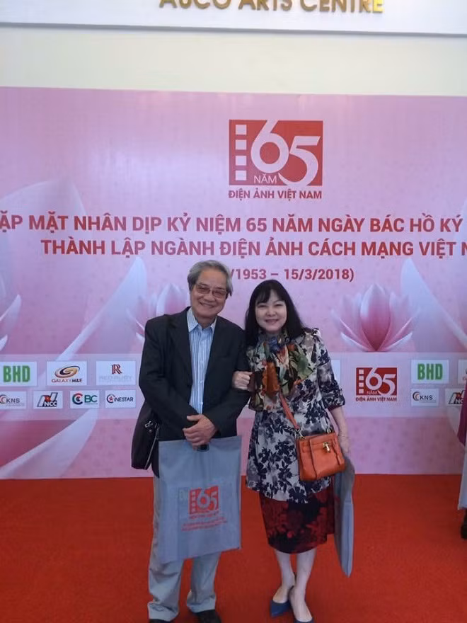 Đao diễn Sỹ Chung, nhà biên kịch Thanh Tú (Hãng phim Tài liệu – Khoa học T.Ư)