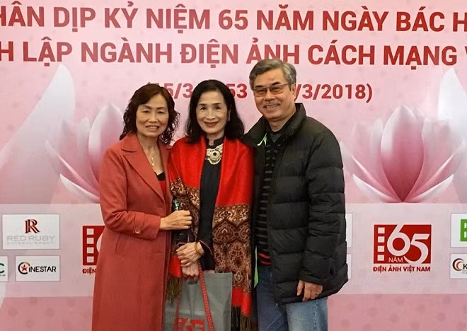 Nhà biên kịch Bành Mai Phương, diễn viên Trà Giang, nhà quay phim Trần Quốc Dũng.