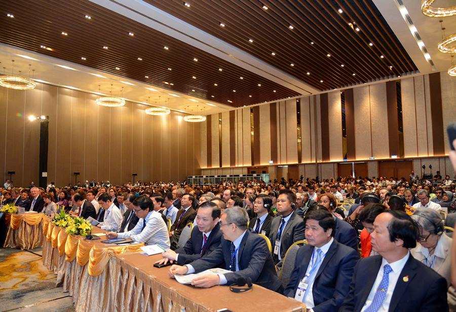 Các đại biểu tham dự phiên khai mạc. Ảnh: theo baotainguyenmoitruong.vn Các đại biểu tham dự phiên khai mạc. Ảnh: theo baotainguyenmoitruong.vn