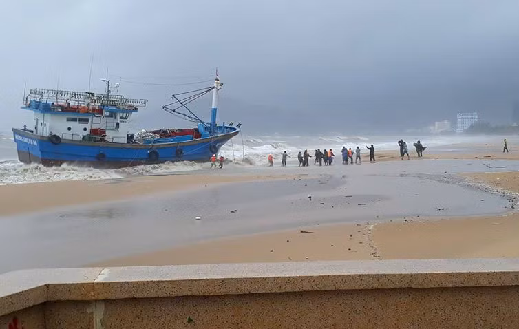 Tin từ Ban chỉ đạo Trung ương Phòng chống thiên tai cho biết, số người chết và mất tích do bão số 12 tăng lên 58 người