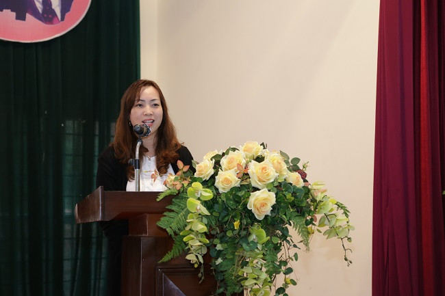 Đ/c Đinh Thị Bích Thủy- Phó Trưởng phòng mầm non Sở GD&ĐT phát biểu chỉ đạo buổi kiến tập chuyên đề.