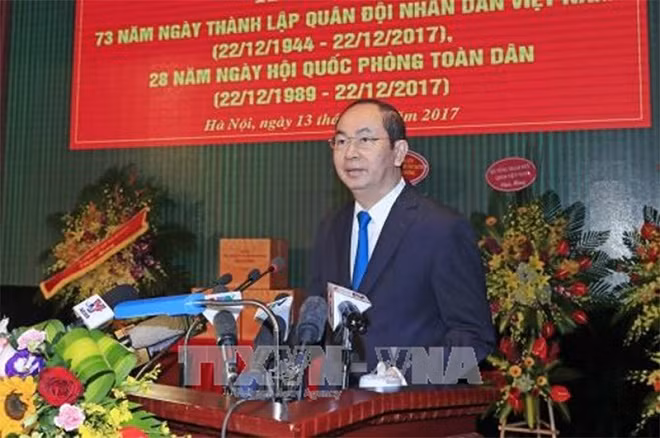 Chủ tịch nước Trần Đại Quang nói chuyện với cán bộ, chiến sĩ, sĩ quan chỉ huy của Bộ Tư lệnh Bộ đội Biên phòng