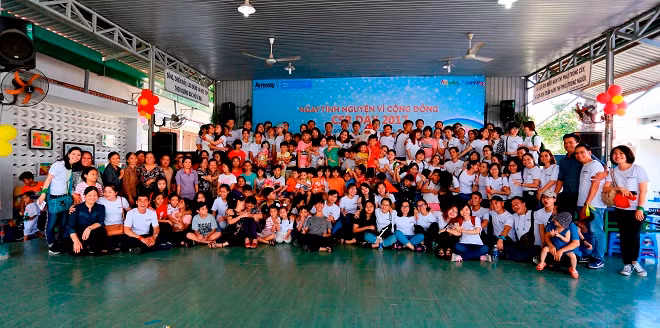 Ngày tình nguyện vì cộng đồng (CSR Day) 2017 thu hút hơn 150 đối tác và nhân viên Amway Việt Nam. Hoạt động tại Thành phố Hồ Chí Minh
