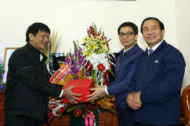 Phó Thủ tướng tới thăm gia đình tín hữu Công giáo Phạm Thanh Hiền (giáo xứ Nghĩa Yên, Đức Thọ, Hà Tĩnh). Ảnh: VGP Phó Thủ tướng tới thăm gia đình tín hữu Công giáo Phạm Thanh Hiền (giáo xứ Nghĩa Yên, Đức Thọ, Hà Tĩnh). Ảnh: VGP