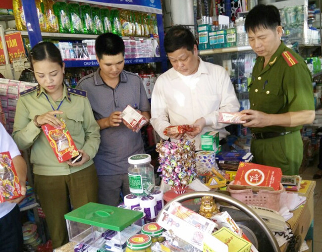 Tăng cường thanh tra an toàn thực phẩm trong dịp Tết