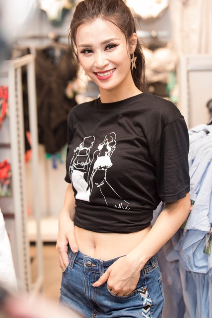 Ca sĩ mong muốn truyền cảm hứng sáng tạo thời trang cho các bạn trẻ.