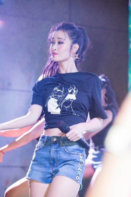 … theo đúng phong cách thời trang của riêng mình.