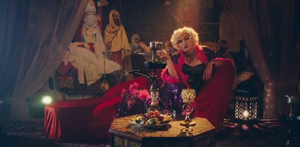 “Thím Thu – 1 trong bảy kì quan thế giới” xuất hiện