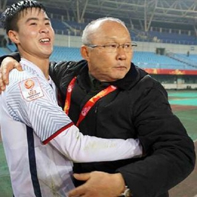 Khoảng khắc lịch sử của HLV Park với học trò U23 Việt Nam tại chung kết U23 Châu Á Khoảng khắc lịch sử của HLV Park với học trò U23 Việt Nam tại chung kết U23 Châu Á