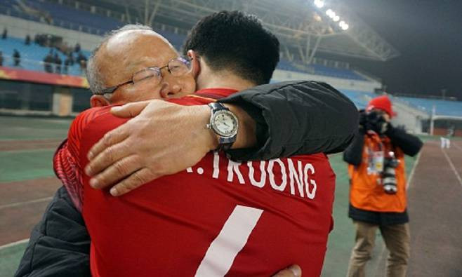 Khoảng khắc lịch sử của HLV Park với học trò U23 Việt Nam tại chung kết U23 Châu Á Khoảng khắc lịch sử của HLV Park với học trò U23 Việt Nam tại chung kết U23 Châu Á