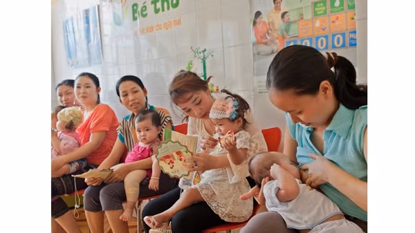 Chăm sóc tốt trong giai đoạn 1000 ngày đầu đời giúp cho sự phát triển toàn diện của trẻ (Ảnh minh họa: Viện Dinh dưỡng quốc gia).