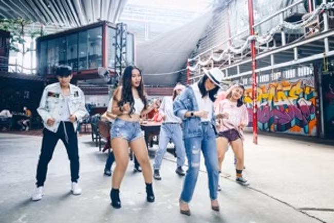 Cách diễn xuất rất tâm trạng của Mỹ Tâm